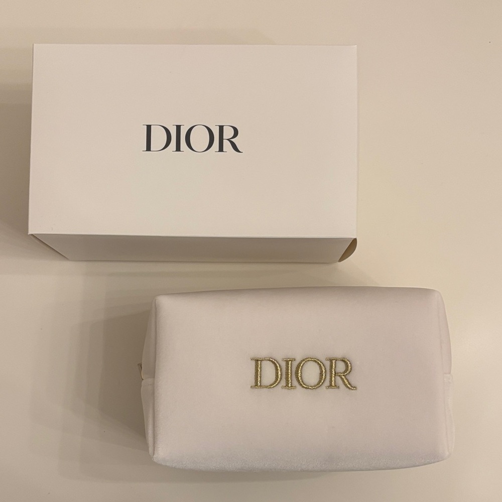 Dior Beauty White Cosmetic Bag with Gold Accents